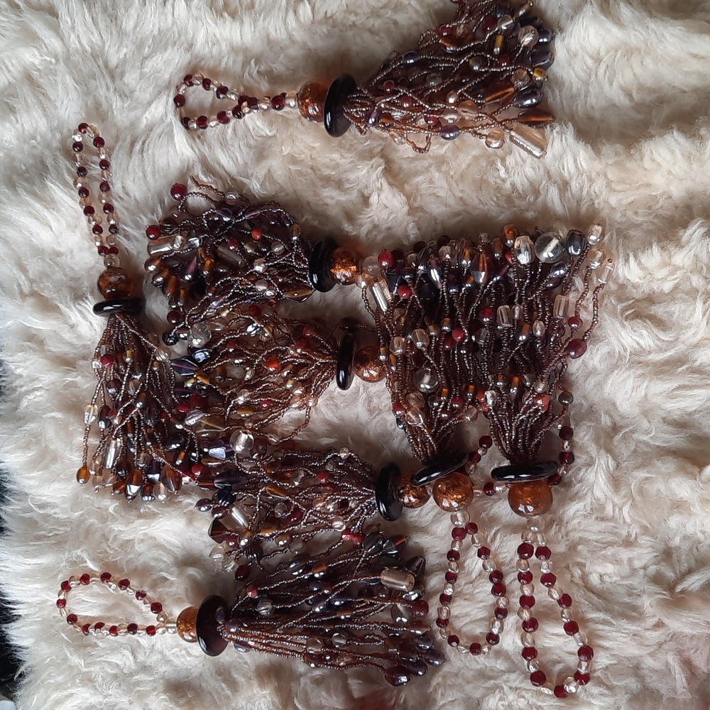 Set of 4 Bohemian-style Handmade Glass Beaded Tassels - Picture 4 of 5